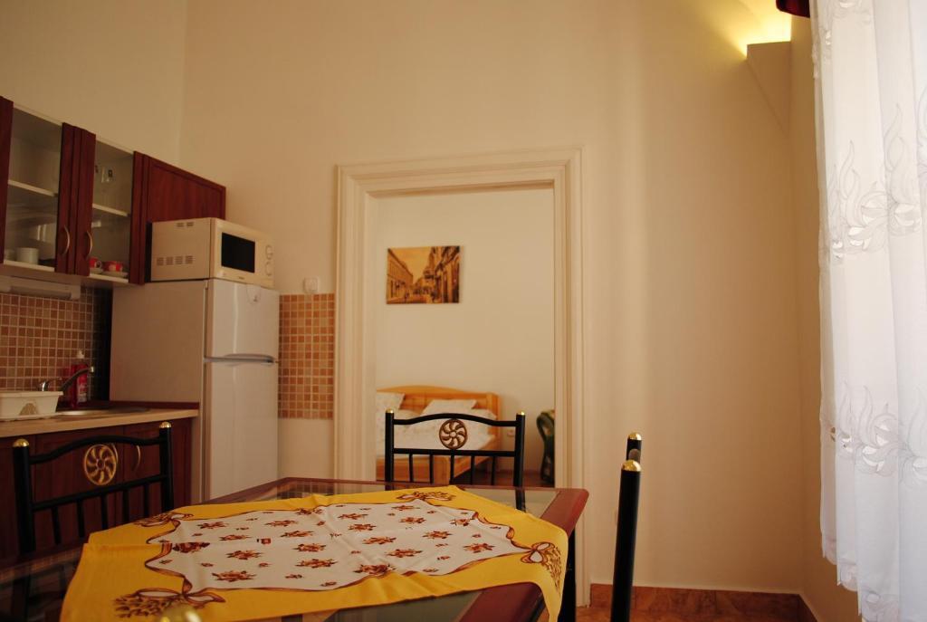 Dobó Téri Apartman Eger Chambre photo