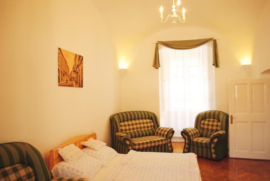 Dobó Téri Apartman Eger Chambre photo